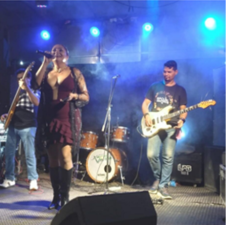 Liliane Souza Agita o Pré-Carnaval de Abaetetuba com sua Energia Contagiante